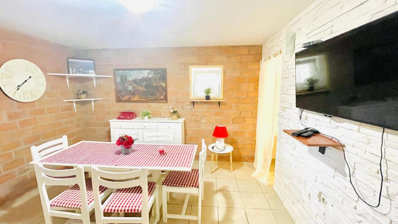 Colorful And Happy Apartment Sukosan - With Parking 외부 사진