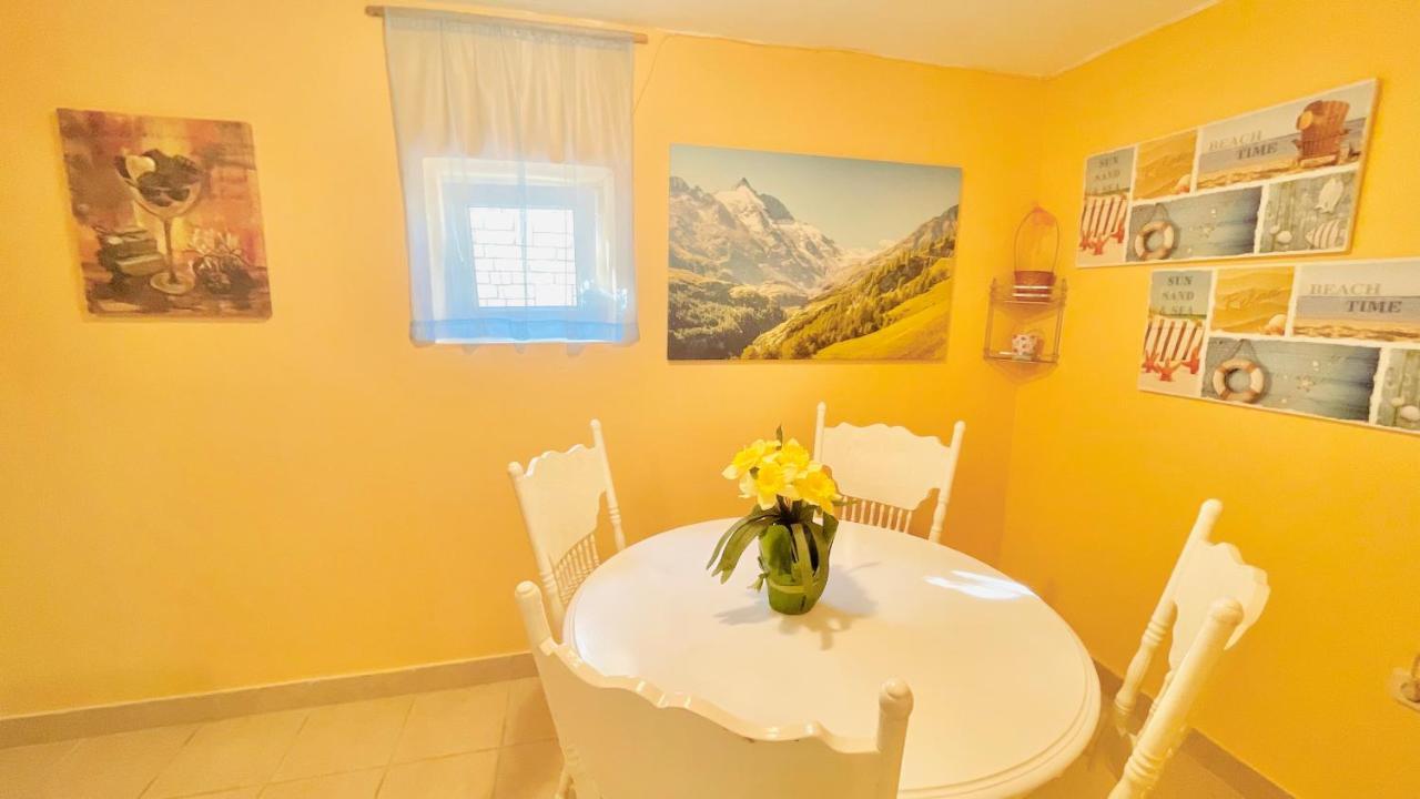 Colorful And Happy Apartment Sukosan - With Parking 외부 사진